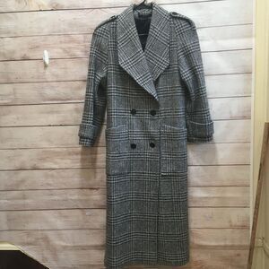 EXCELLENT CONDITION VINTAGE ALORNA HERRINGBONE MAXI COAT IN 100% WOOL